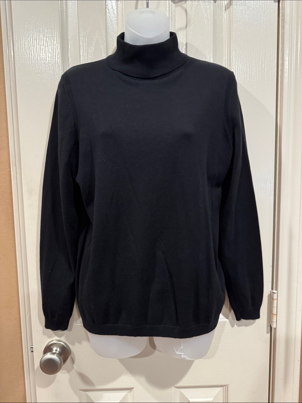 Talbots Black Classic Mock Turtleneck Sweater. Sz Medium